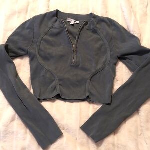 Fashionova crop size medium